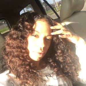 Meet your Posher, Avielle